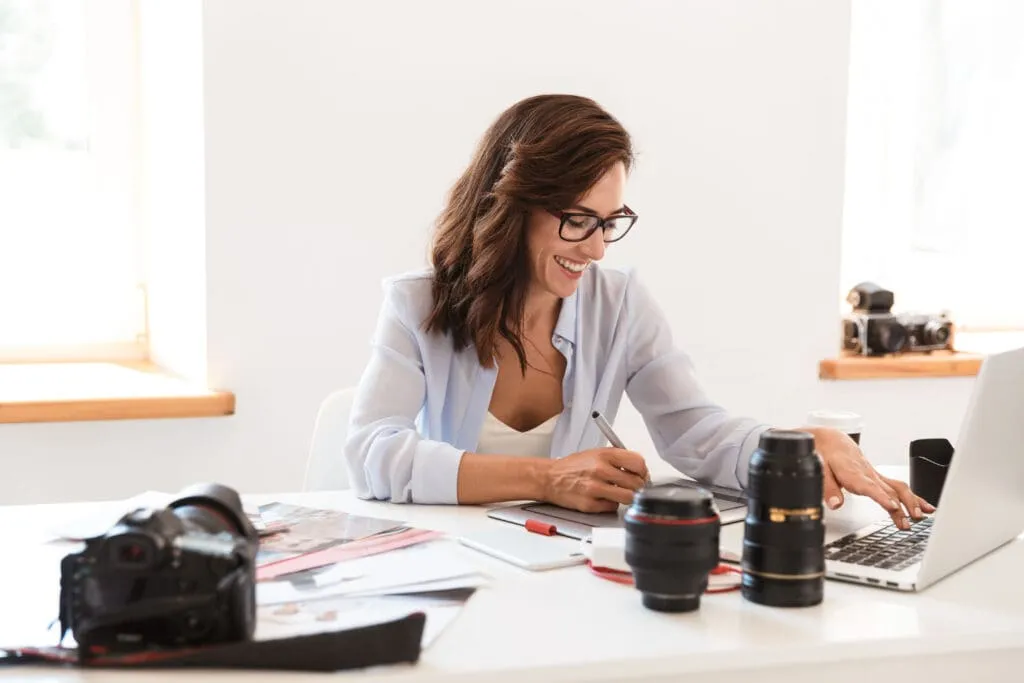 how to run a photography studio featured image