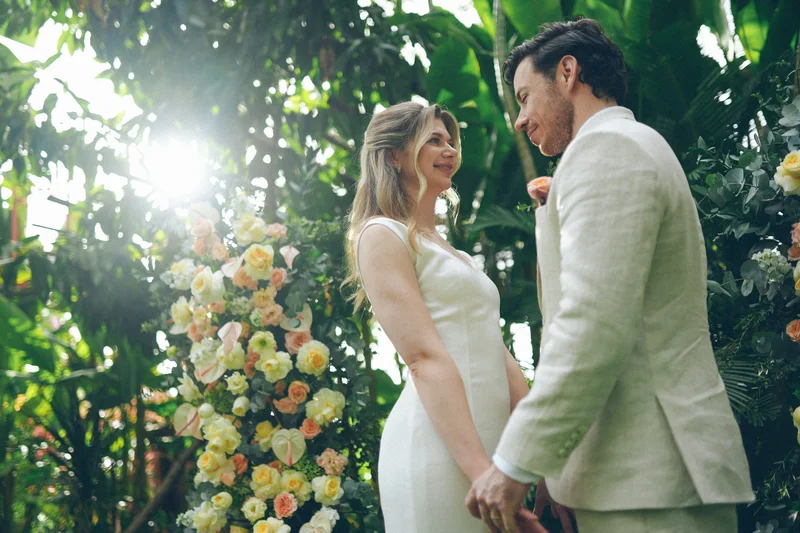 Outdoor wedding ceremony photography